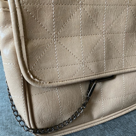 Neutral Crossbody Bag - Picture 10 of 12